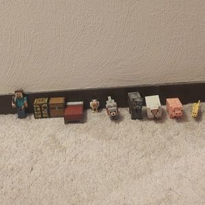 Mine craft figurines